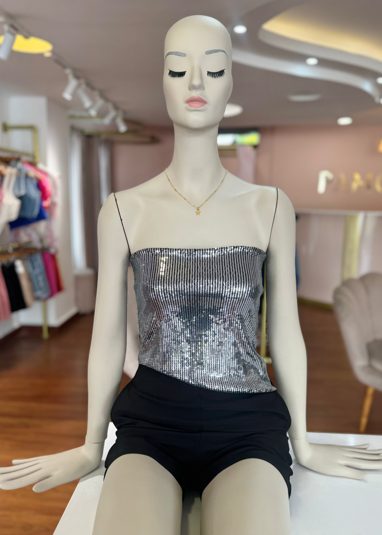 Blusa Shine straple lentejuelas
