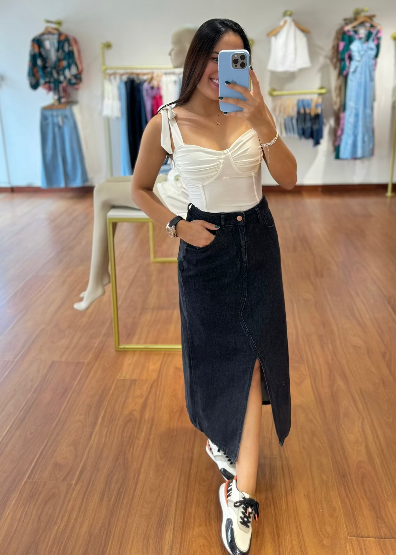 Falda de jean larga negra