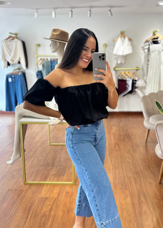 Blusa Lourdes globo negra