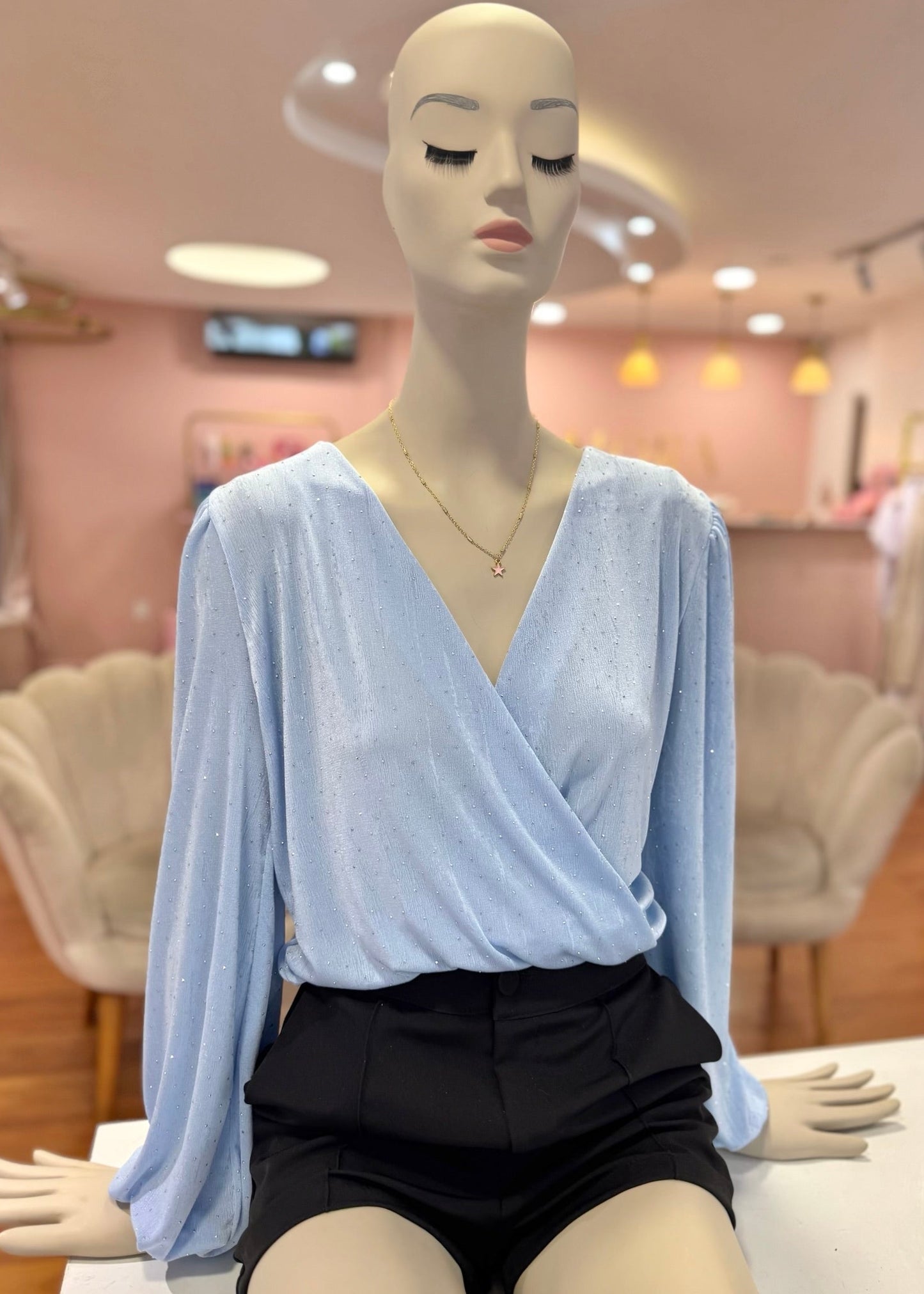 Blusa Alana con pedreria celeste