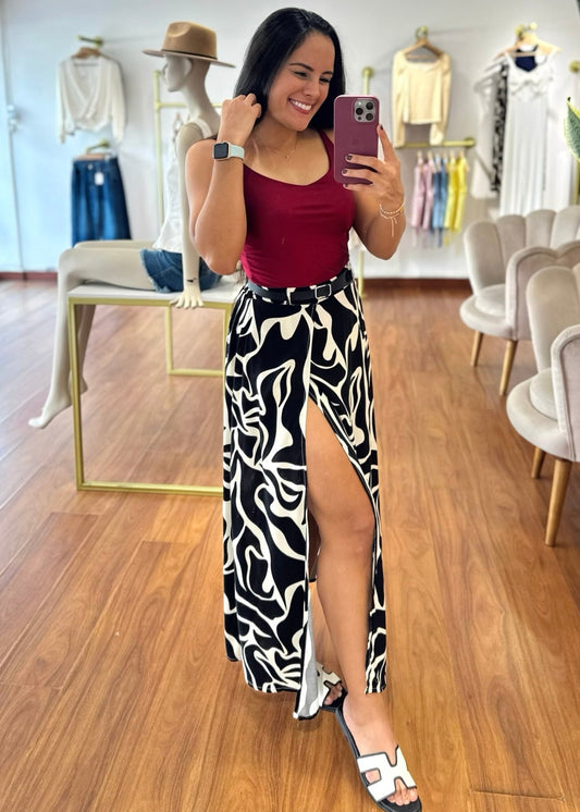 Falda larga Florinda negra