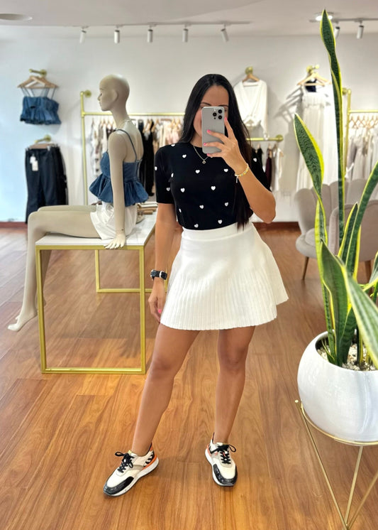 Falda corta tejido en hilo blanca