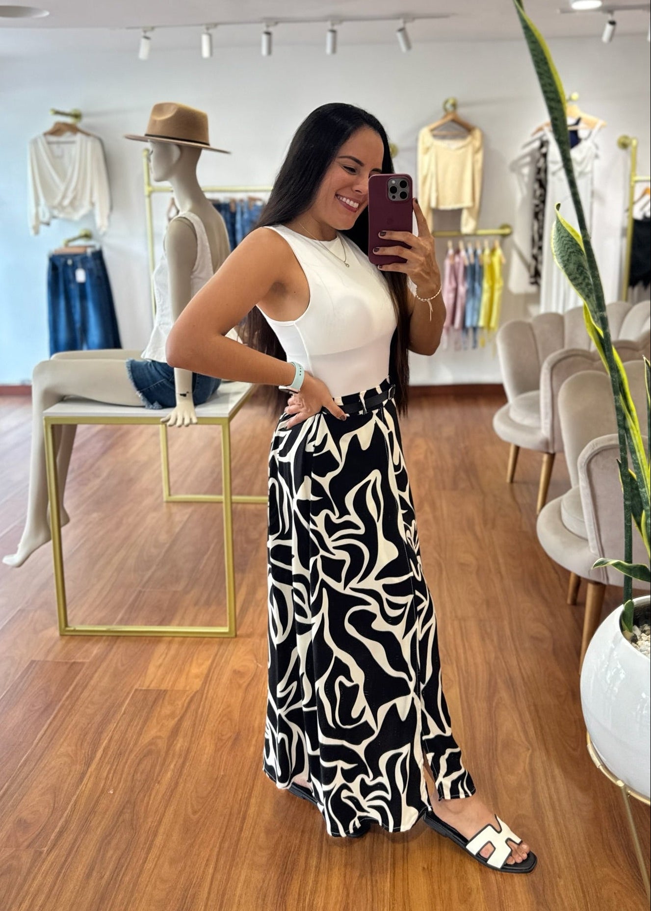 Falda larga Florinda negra