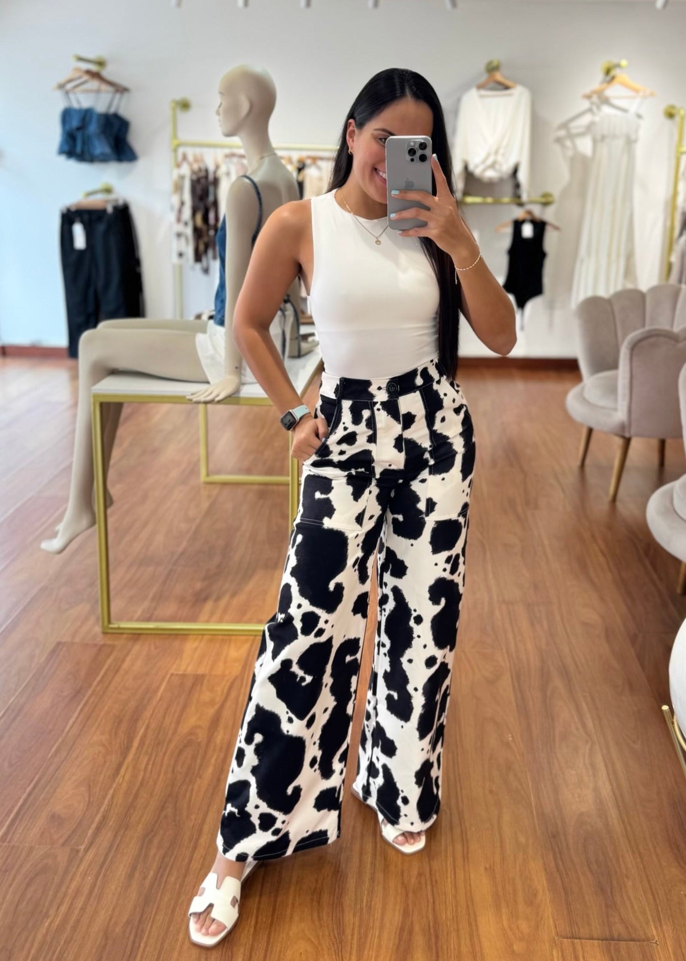 Pantalon cow print negro