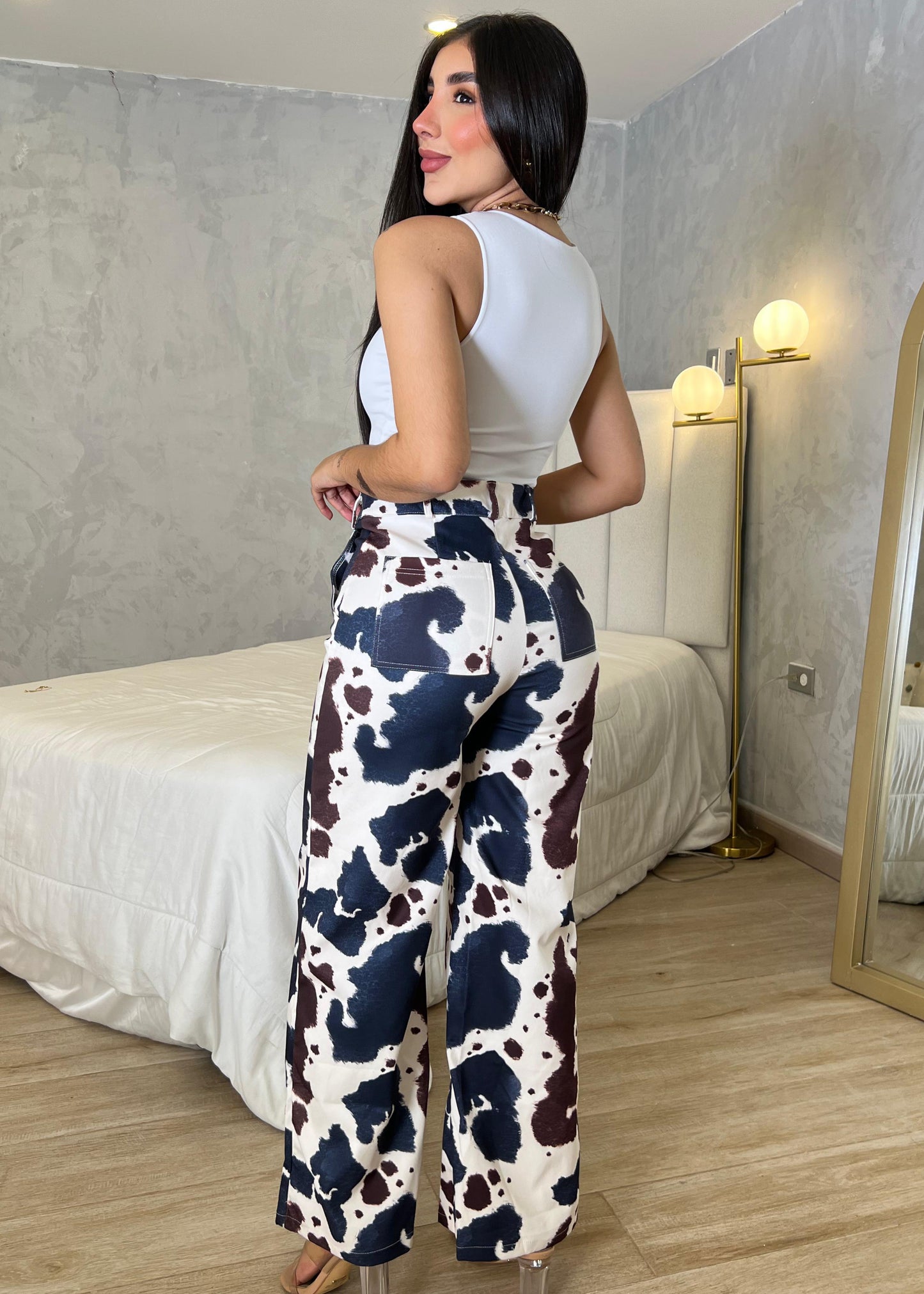 Pantalon cow print azul marrón