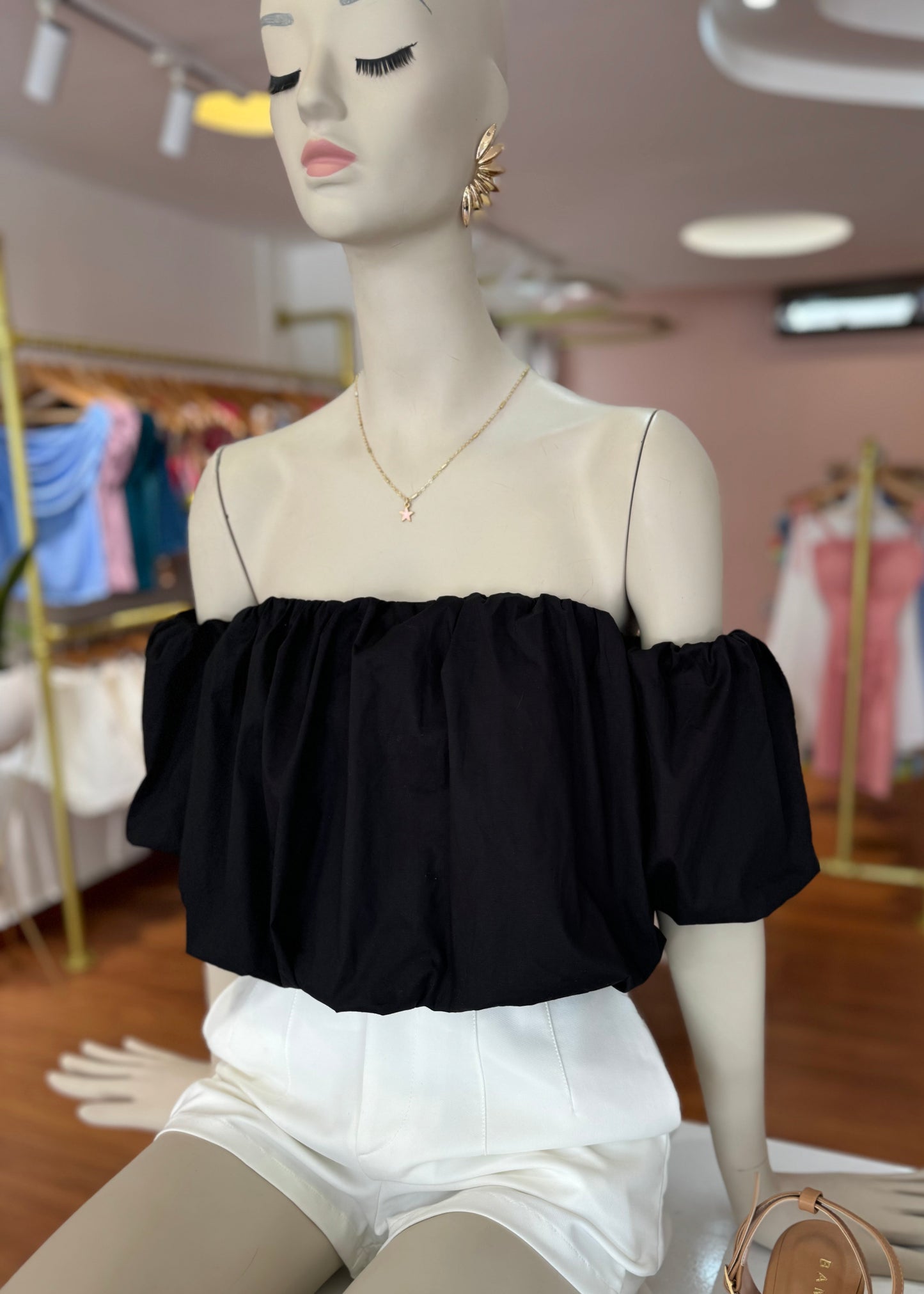 Blusa Lourdes globo negra