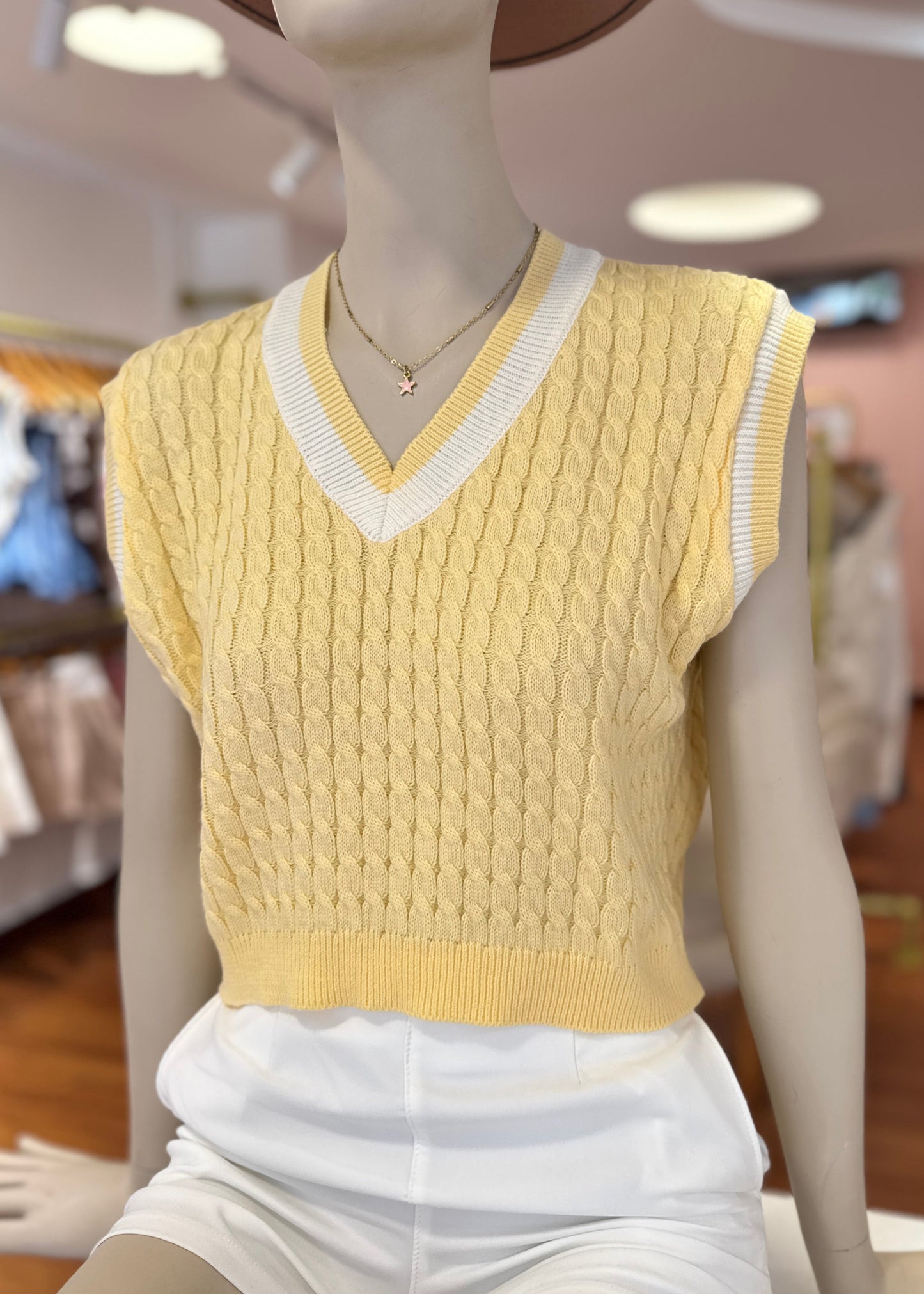 Chaleco trenzado amarillo