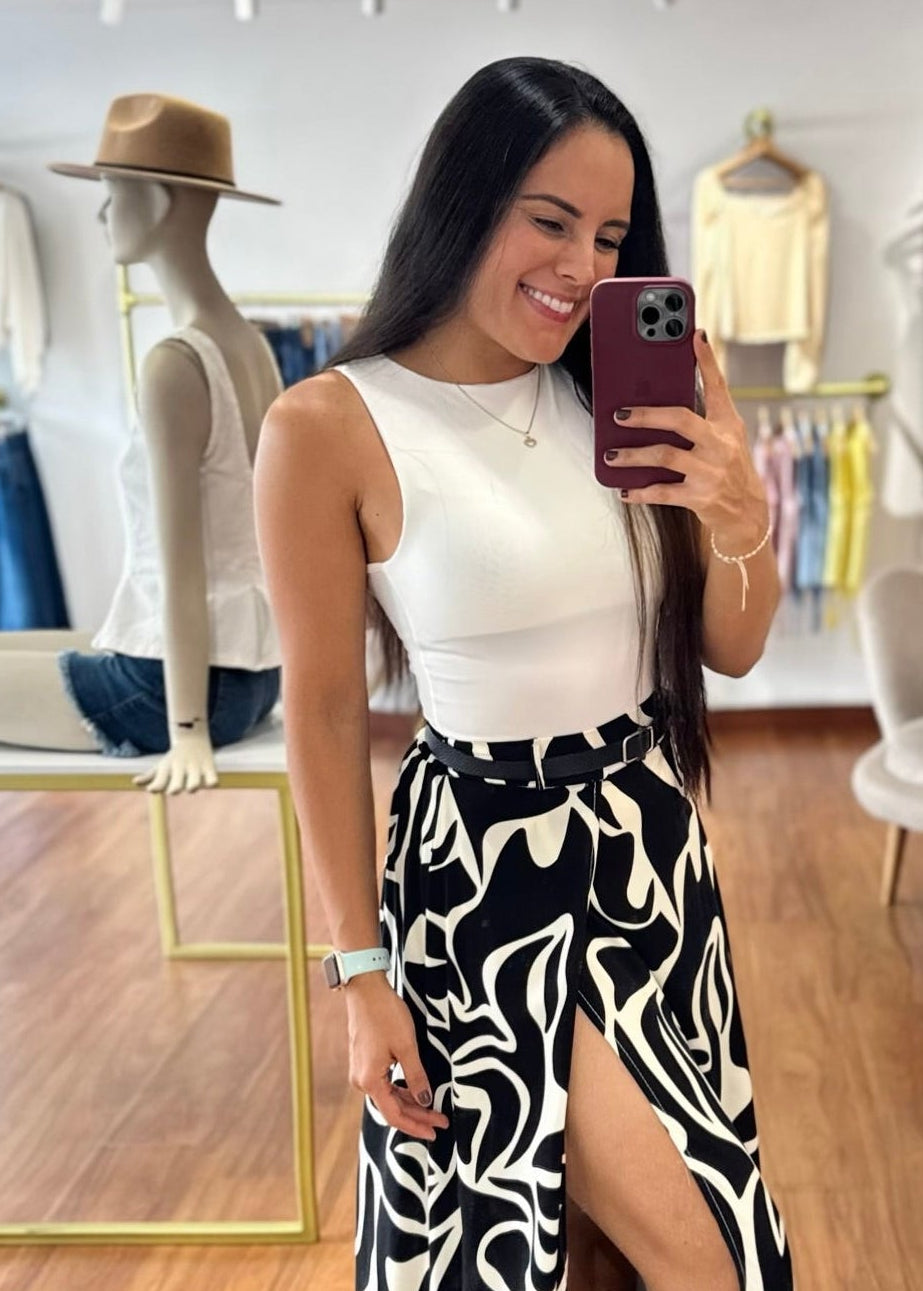 Falda larga Florinda negra