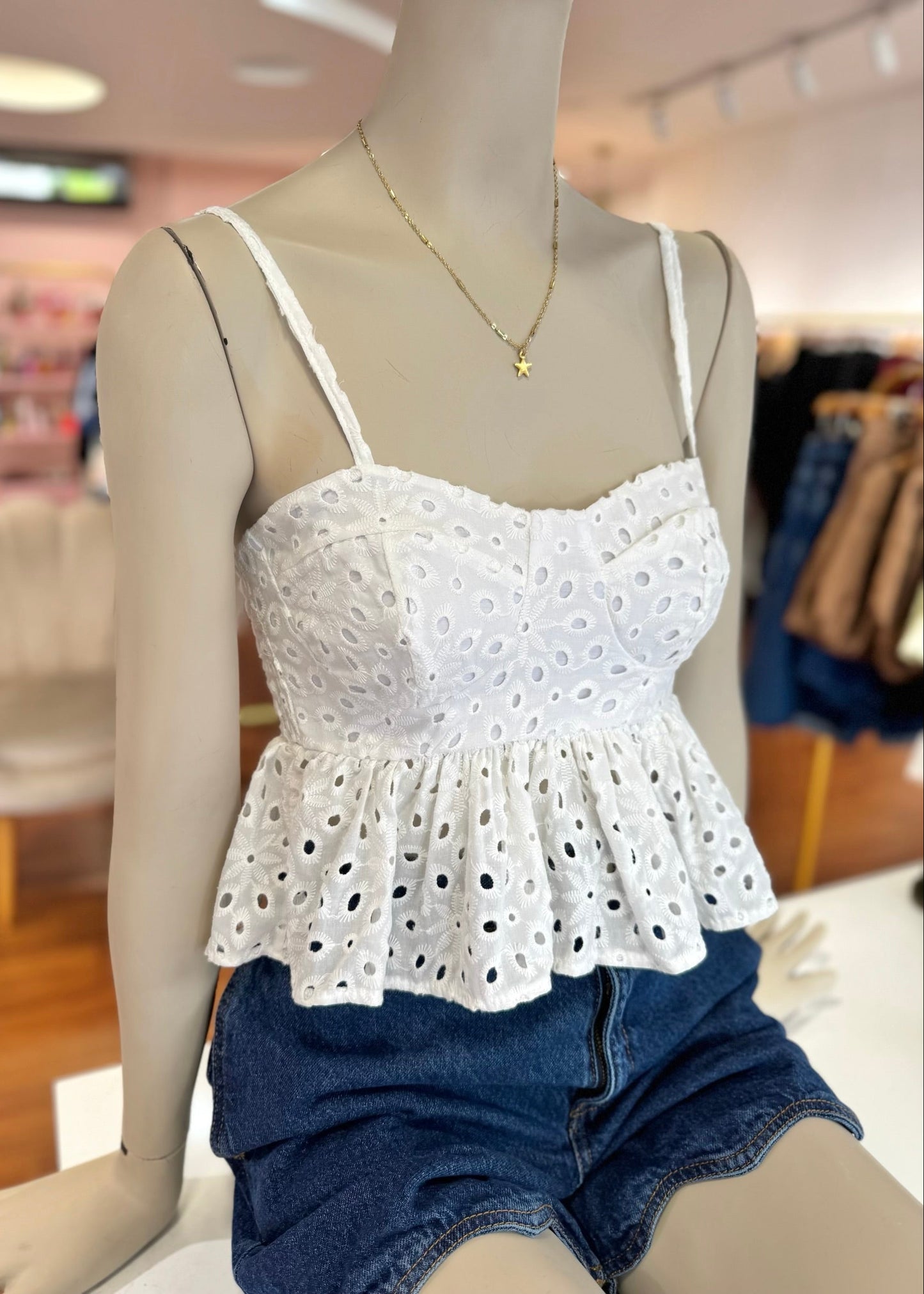 Blusa ojalillo blanco