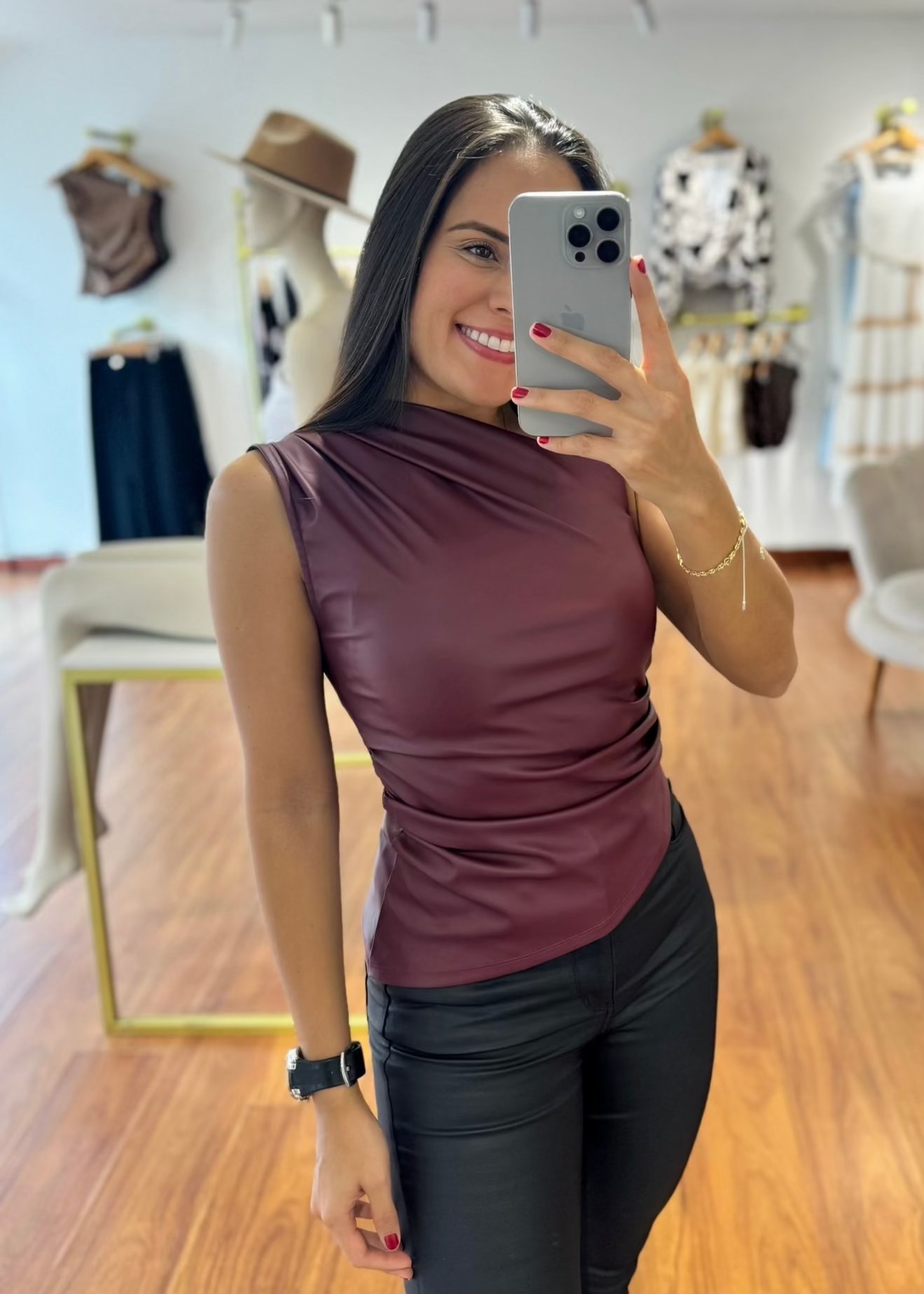 Blusa Dakota medio beso vino tinto